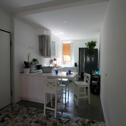 Cucina e ingresso open space